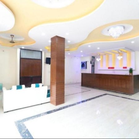 Hotel Kb Square Near Chandigarh Railway Station Buitenkant foto
