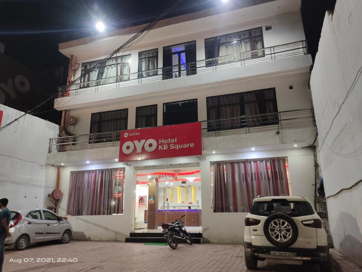 Hotel Kb Square Near Chandigarh Railway Station Buitenkant foto
