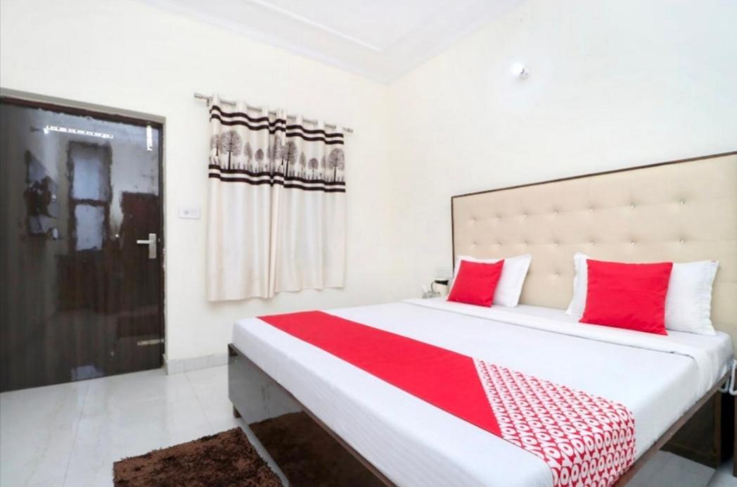 Hotel Kb Square Near Chandigarh Railway Station Kamer foto