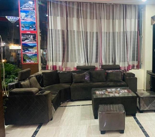 Hotel Kb Square Near Chandigarh Railway Station Buitenkant foto