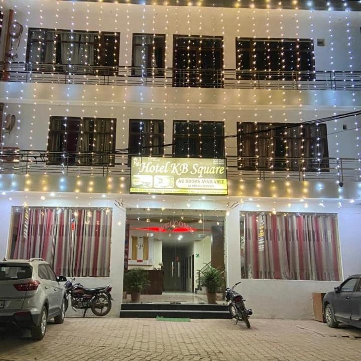 Hotel Kb Square Near Chandigarh Railway Station Kamer foto