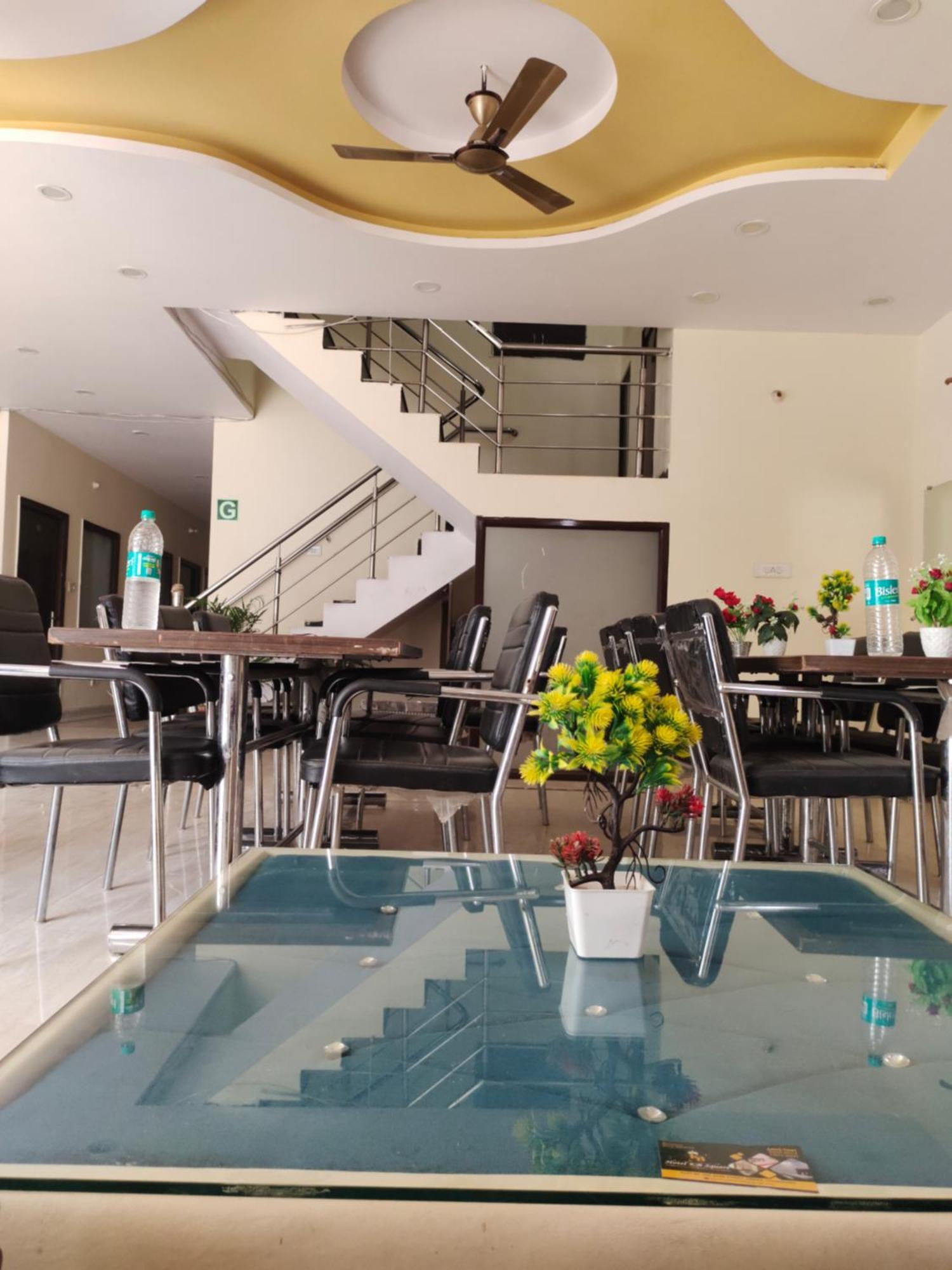 Hotel Kb Square Near Chandigarh Railway Station Kamer foto