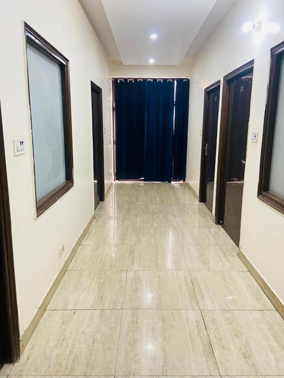 Hotel Kb Square Near Chandigarh Railway Station Buitenkant foto