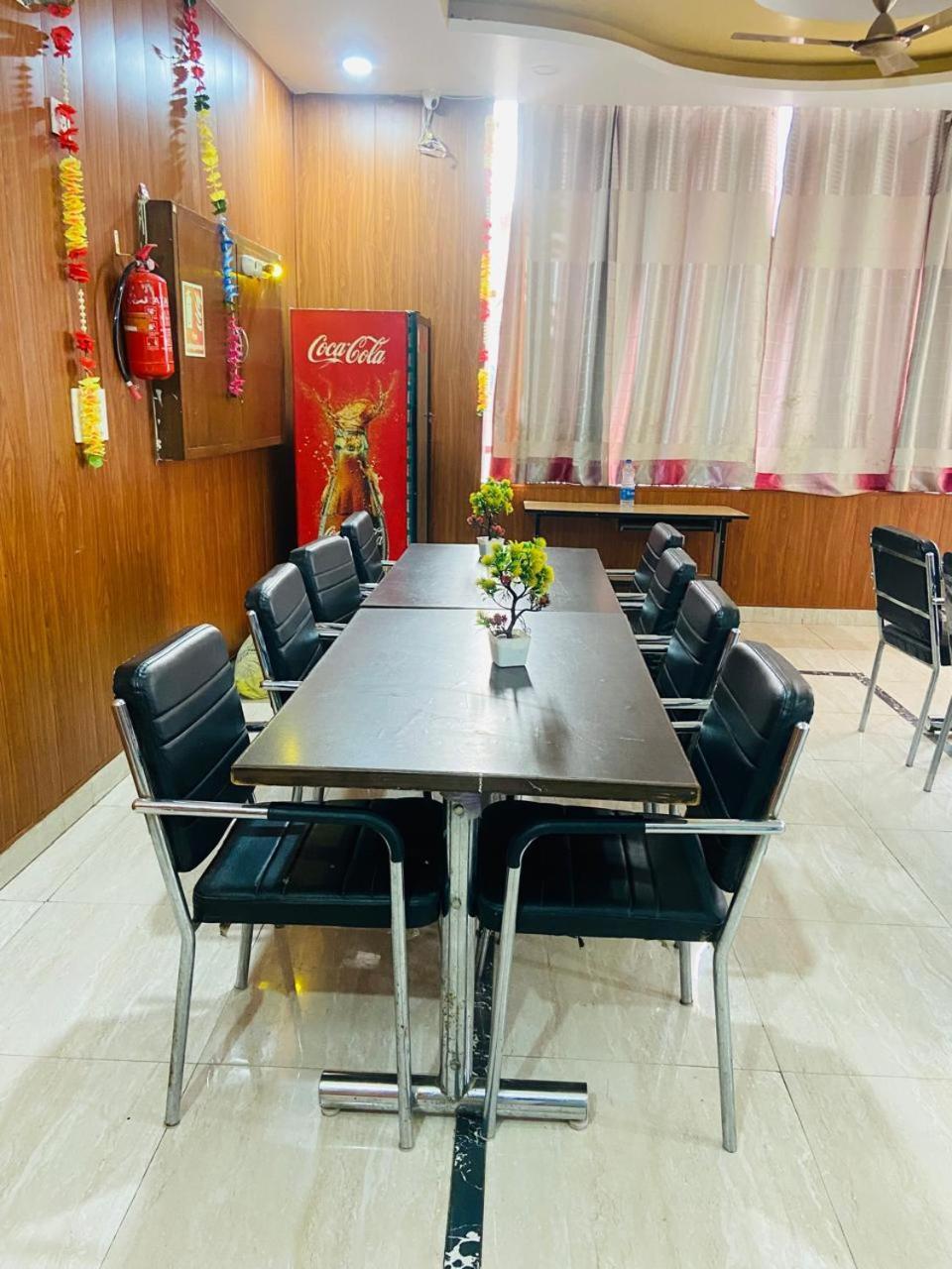 Hotel Kb Square Near Chandigarh Railway Station Buitenkant foto